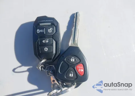 2010 Toyota Rav4 z USA, uszkodzony, nr VIN 2T3BF4DV2AW071444